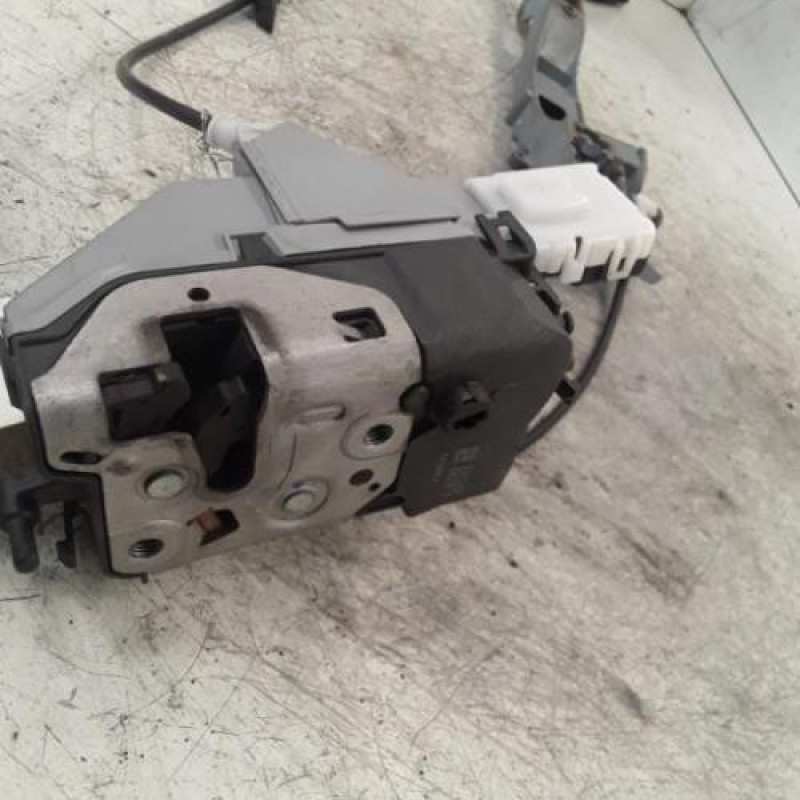 Serrure arriere gauche PEUGEOT 308 1 Serrure arriere gauche PEUGEOT 308 1