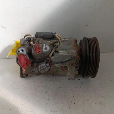 Compresseur clim MERCEDES CLASSE A 176 Photo n°1