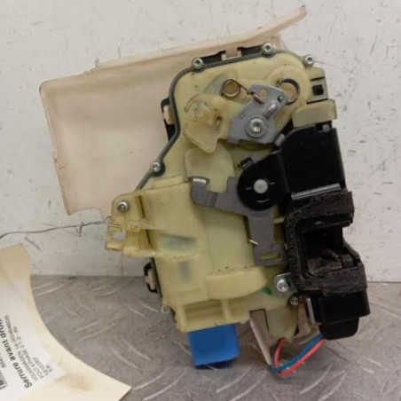 Serrure avant droit VOLKSWAGEN POLO 4