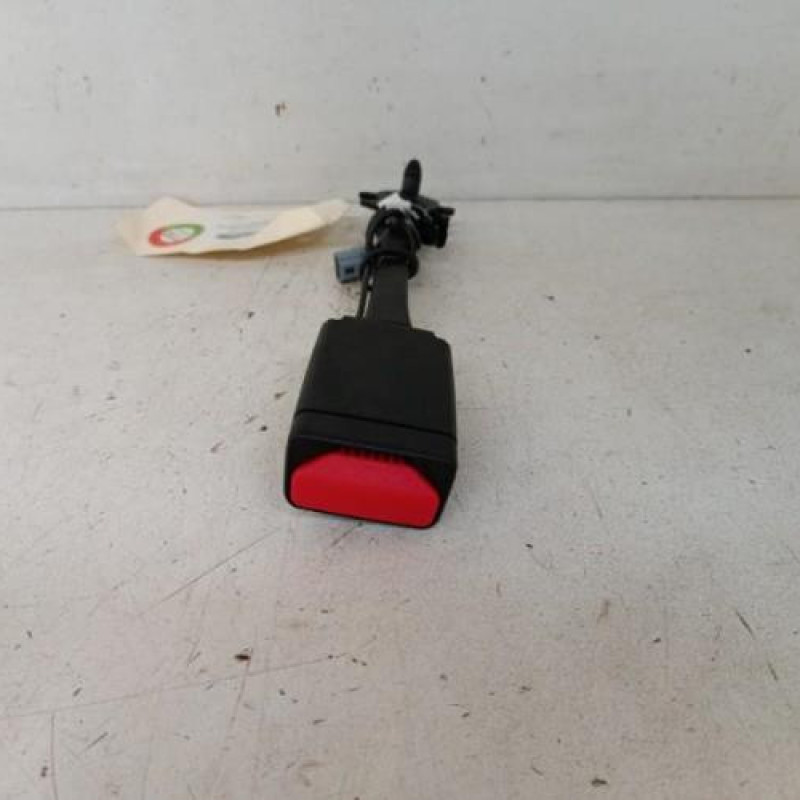 Attache ceinture avant droit RENAULT CLIO 5