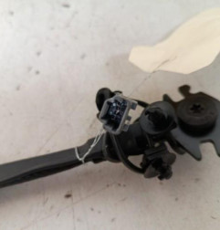 Attache ceinture avant gauche RENAULT CLIO 5 Photo n°3