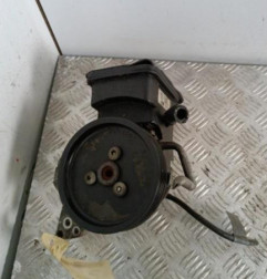 Pompe de direction BMW X3 E83 Photo n°1