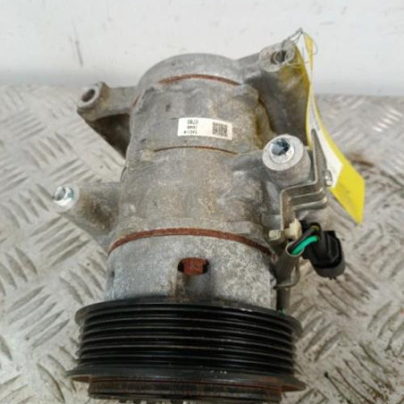 Compresseur clim FORD KA+ Photo n°1