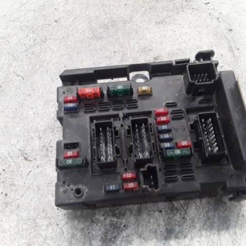 Boitier servitude moteur (BSM) PEUGEOT 307