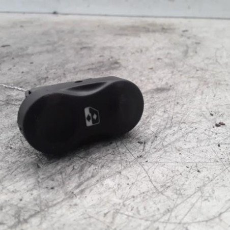Interrupteur de leve vitre avant gauche DACIA DUSTER 1 Photo n°1