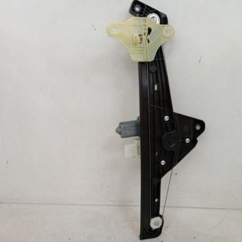 Leve vitre electrique avant droit RENAULT CLIO 5