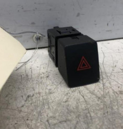 Bouton de warning NISSAN QASHQAI 2