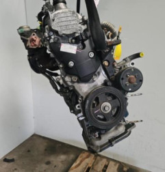 Moteur TOYOTA YARIS 2 Photo n°1