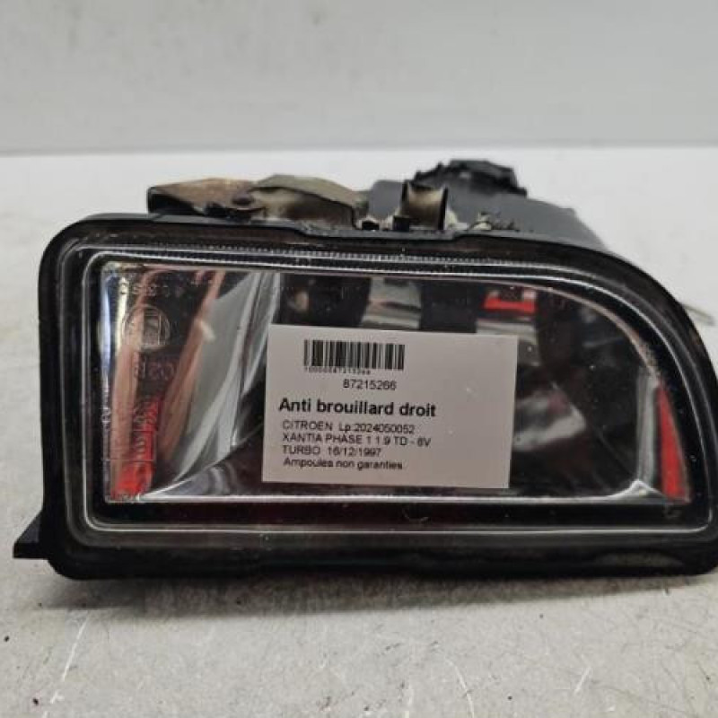 Anti brouillard droit (feux) CITROEN XANTIA Anti brouillard droit (feux) CITROEN XANTIA