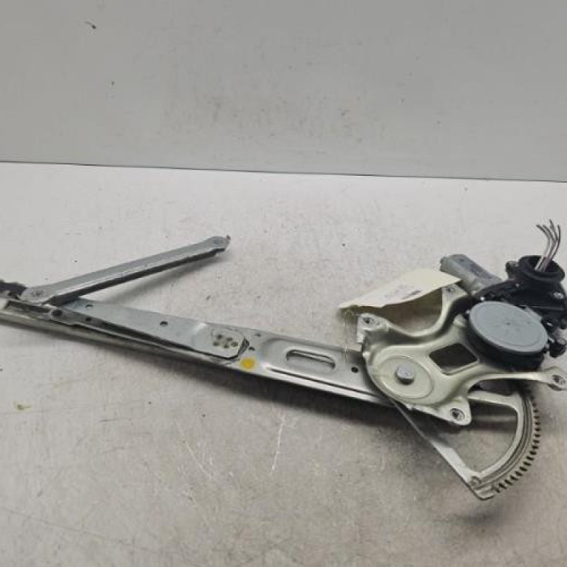 Leve vitre electrique avant gauche TOYOTA RAV4 3