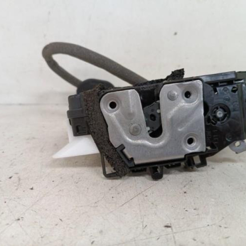 Serrure avant gauche RENAULT CLIO 5 Serrure avant gauche RENAULT CLIO 5
