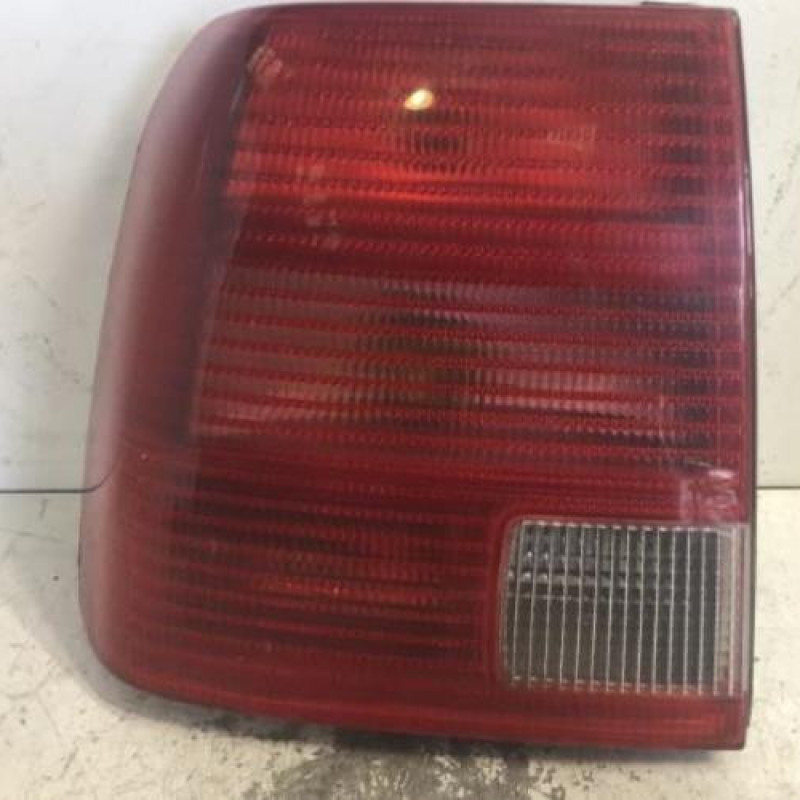 Feu arriere principal gauche (feux) VOLKSWAGEN PASSAT 4 Feu arriere principal gauche (feux) VOLKSWAGEN PASSAT 4