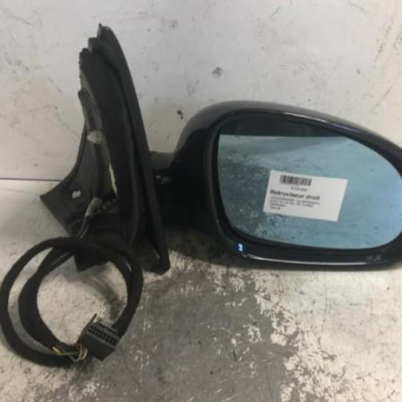Retroviseur droit VOLKSWAGEN GOLF 5