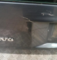 Malle/Hayon arriere VOLVO V 70 1