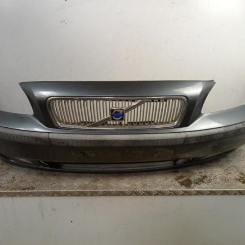 Pare choc avant VOLVO V 70 1