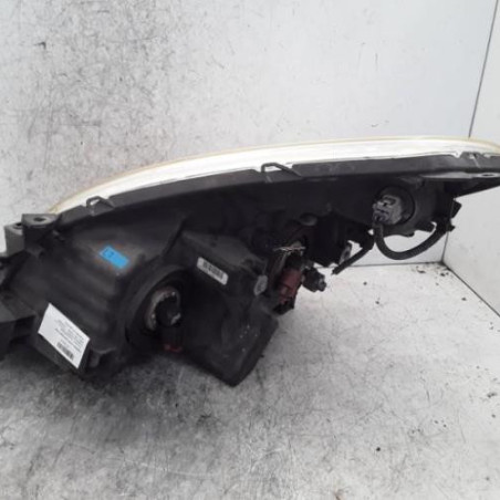 Optique avant principal droit (feux)(phare) TOYOTA COROLLA VERSO 2