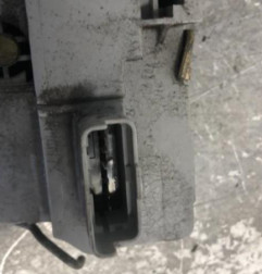Serrure avant gauche PEUGEOT 307