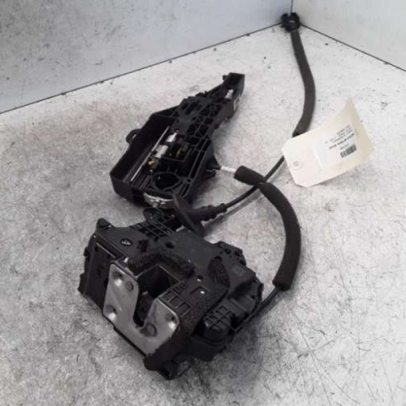 Serrure arriere droit RENAULT CAPTUR 1 Serrure arriere droit RENAULT CAPTUR 1