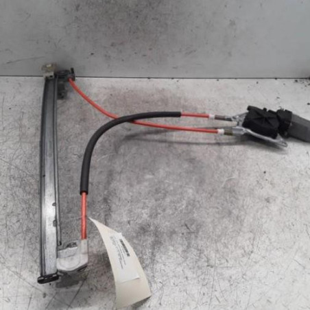 Leve vitre electrique avant droit PEUGEOT 106 Photo n°1