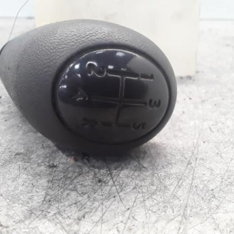 Pommeau de vitesses RENAULT KANGOO 2 Pommeau de vitesses RENAULT KANGOO 2