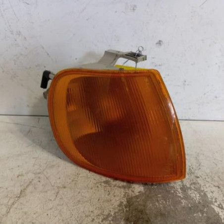 Optique avant secondaire droit (feux)(clignotant) VOLKSWAGEN POLO 3 Photo n°1