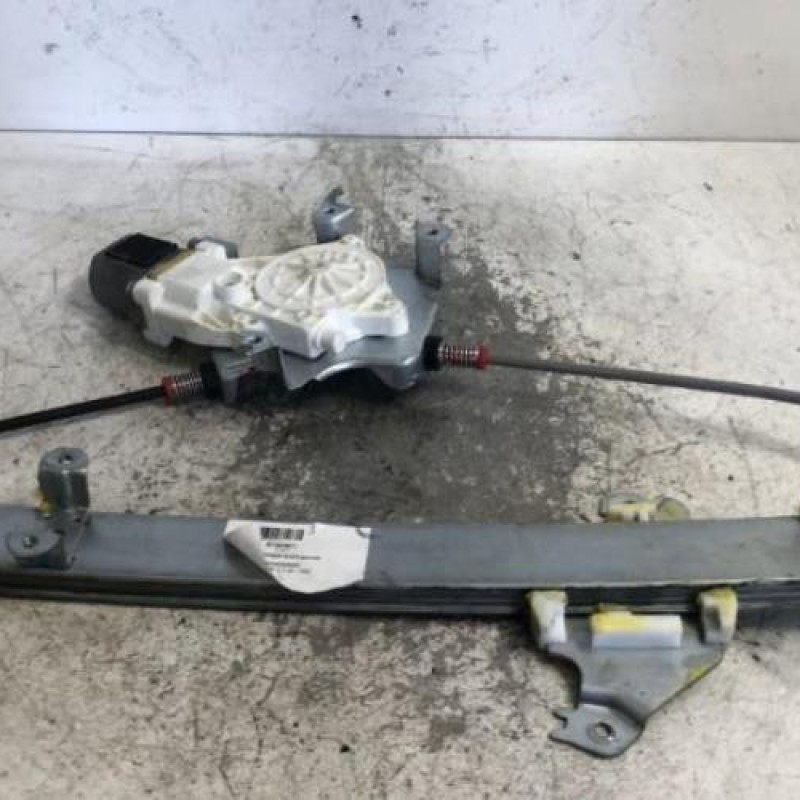 Leve vitre electrique avant gauche NISSAN MICRA 3