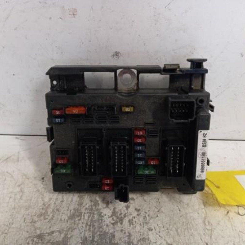 Boitier servitude moteur (BSM) PEUGEOT 206 Boitier servitude moteur (BSM) PEUGEOT 206