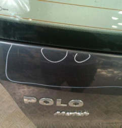Malle/Hayon arriere VOLKSWAGEN POLO 4