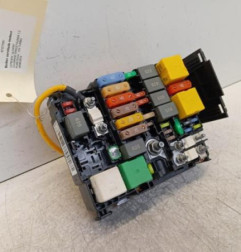 Boitier servitude moteur (BSM) CITROEN C4 GRAND SPACETOURER Photo n°3