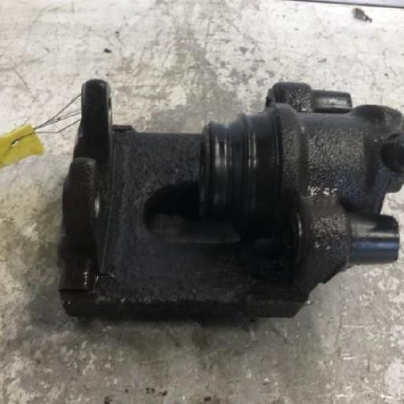 Etrier arriere droit (freinage) BMW X3 E83 Etrier arriere droit (freinage) BMW X3 E83