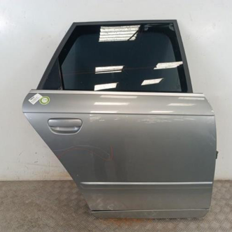Porte arriere droit AUDI A4 2 Porte arriere droit AUDI A4 2