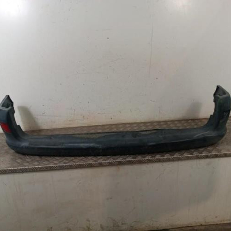 Pare choc arriere RENAULT KANGOO 1 Pare choc arriere RENAULT KANGOO 1