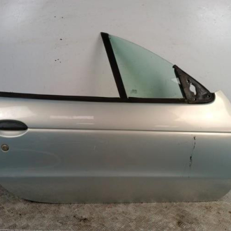 Porte avant droit RENAULT MEGANE 1