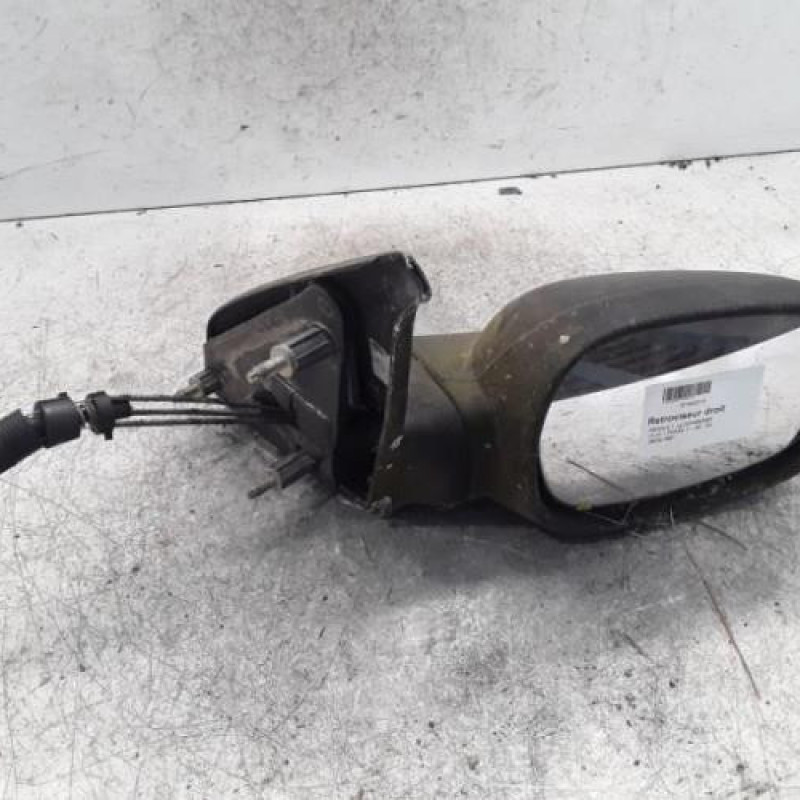 Retroviseur droit RENAULT CLIO 1