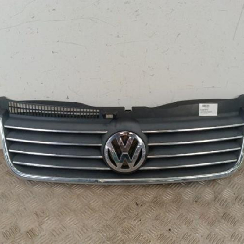 Calandre VOLKSWAGEN PASSAT 4