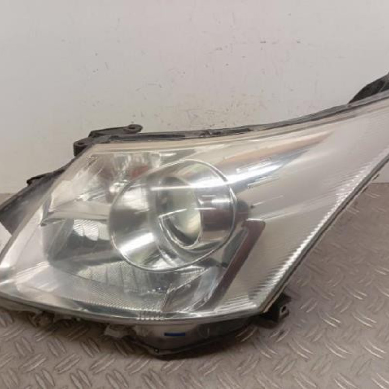 Optique avant principal gauche (feux)(phare) TOYOTA AVENSIS 3