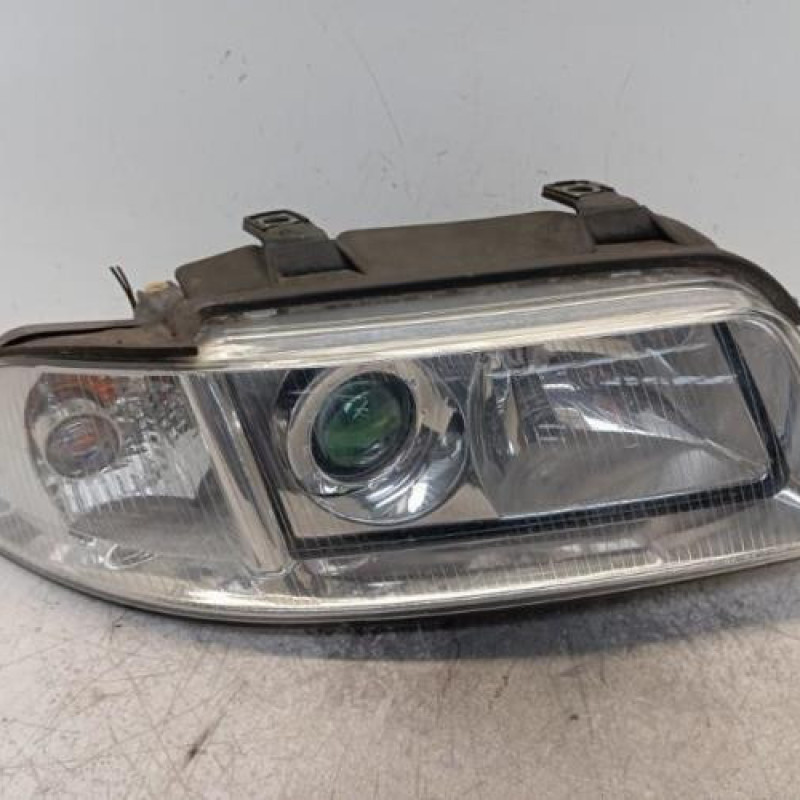 Optique avant principal droit (feux)(phare) AUDI A4 1