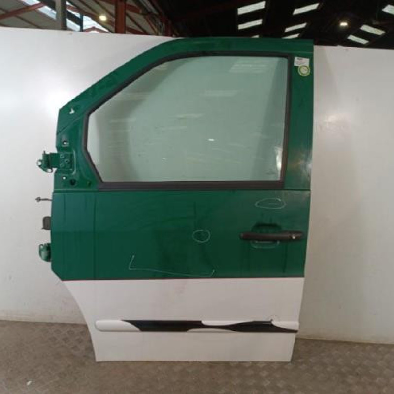 Porte avant gauche MERCEDES VITO 638 Porte avant gauche MERCEDES VITO 638
