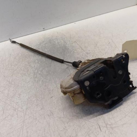 Serrure avant gauche VOLKSWAGEN PASSAT 5