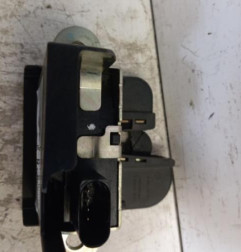 Serrure de coffre VOLKSWAGEN UP