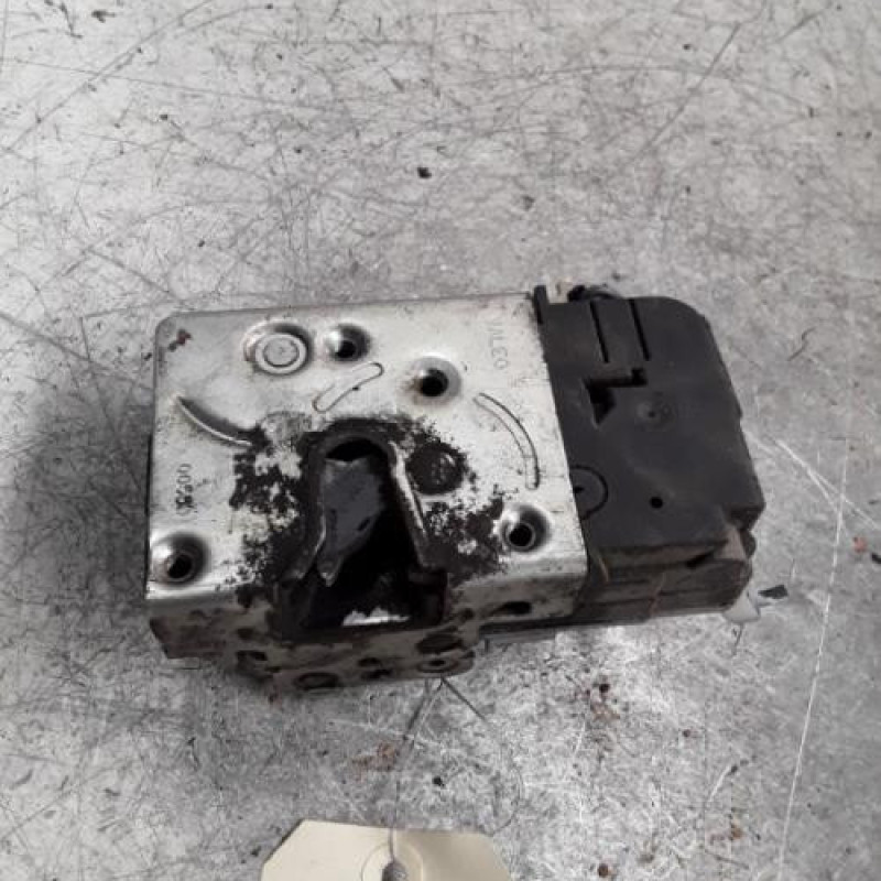 Serrure avant gauche PEUGEOT 206+ Serrure avant gauche PEUGEOT 206+
