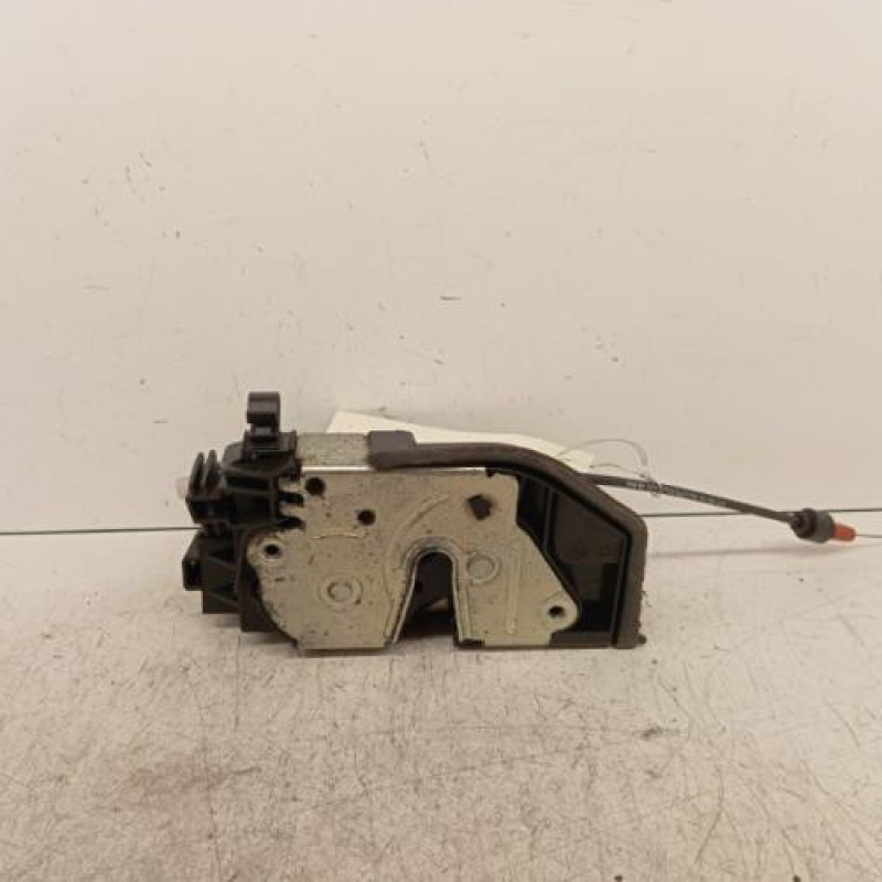 Serrure arriere gauche BMW SERIE 7 E65 Serrure arriere gauche BMW SERIE 7 E65