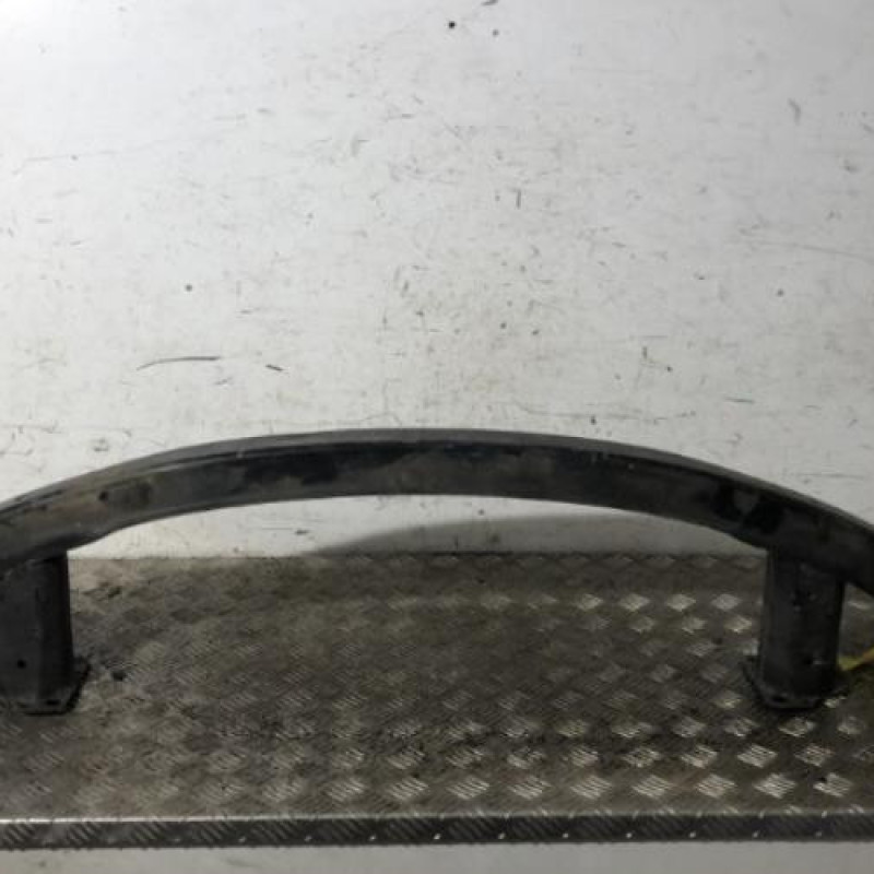 Renfort pare choc avant (traverse) VOLKSWAGEN PASSAT 4
