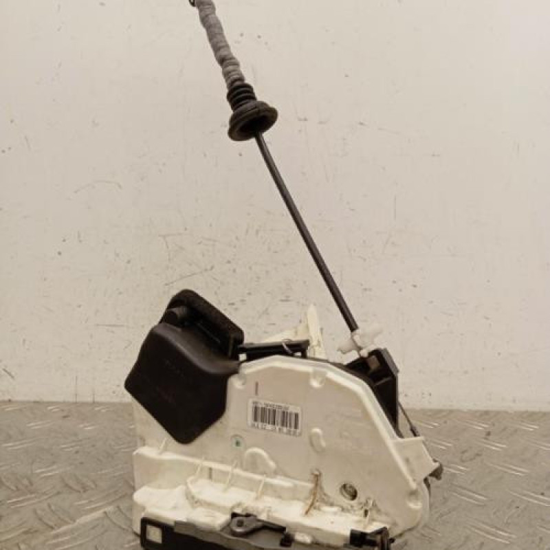 Serrure arriere droit VOLKSWAGEN POLO 5 Serrure arriere droit VOLKSWAGEN POLO 5