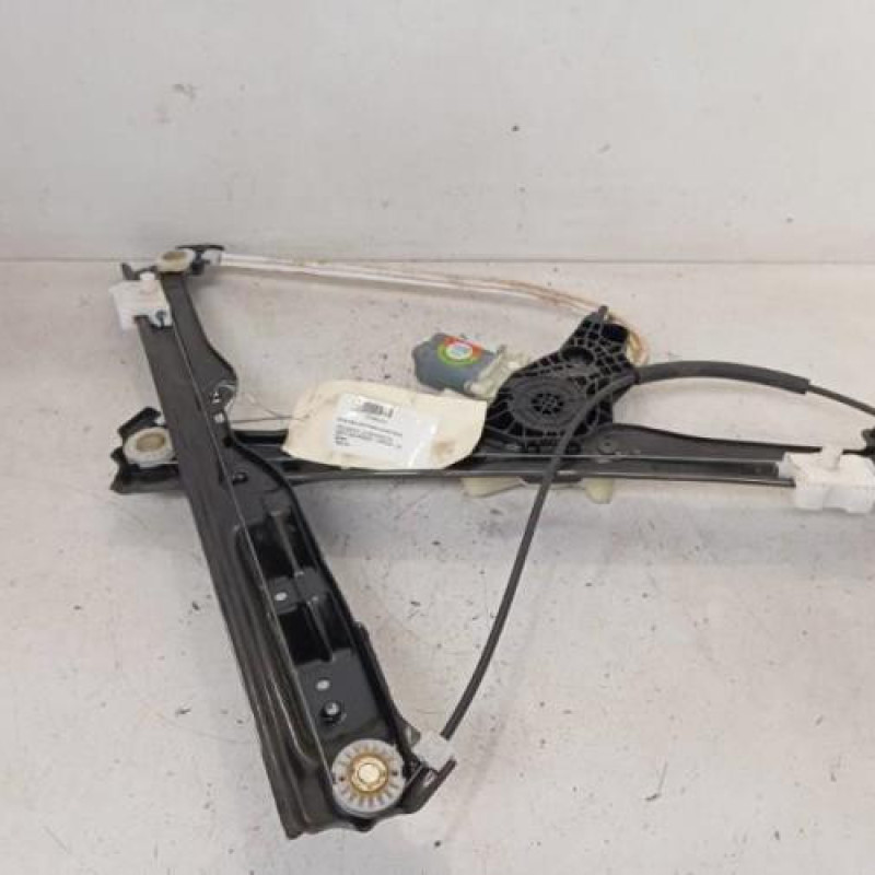 Leve vitre electrique avant droit PEUGEOT 308 2 SW