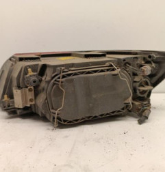 Optique avant principal droit (feux)(phare) VOLVO V 50