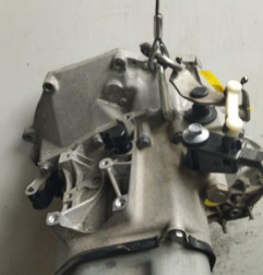 Boite de vitesses PEUGEOT 208 1 Photo n°4