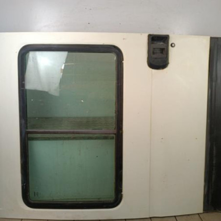 Porte laterale droit IVECO DAILY 4 Photo n°1