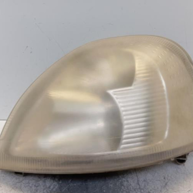 Optique avant principal gauche (feux)(phare) RENAULT MASTER 2