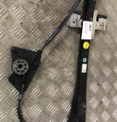Leve vitre mecanique avant droit VOLKSWAGEN UP Photo n°1